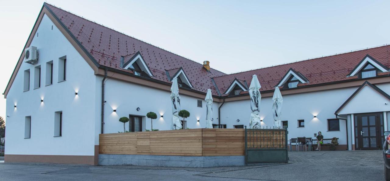 Guesthouse Janez Maribor Bagian luar foto